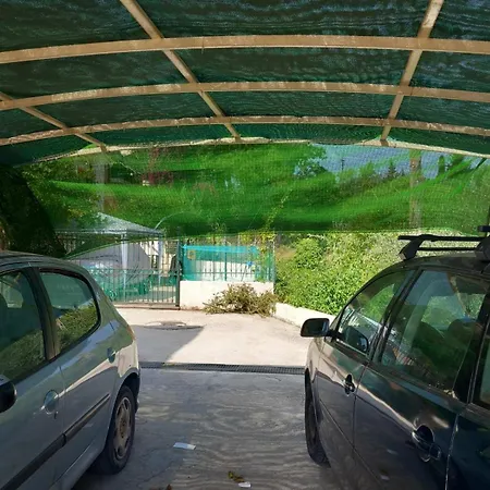 Apartament Fox's Sunshine Alepou