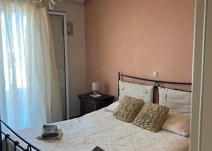 Апартаменты Fox's Sunshine Alepou