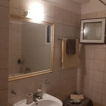 Fox's Sunshine アパート Alepou